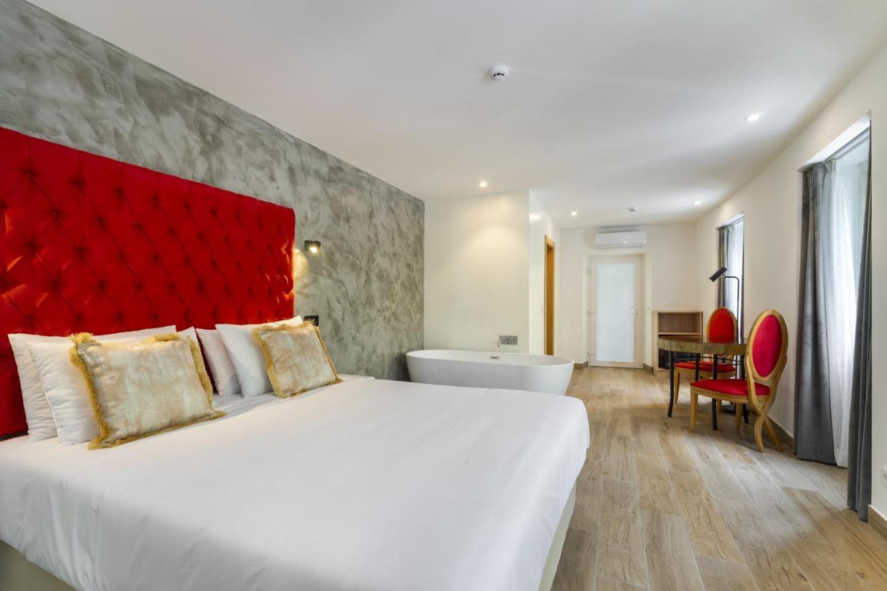 Forest Villas - Guest House Leiria Luaran gambar