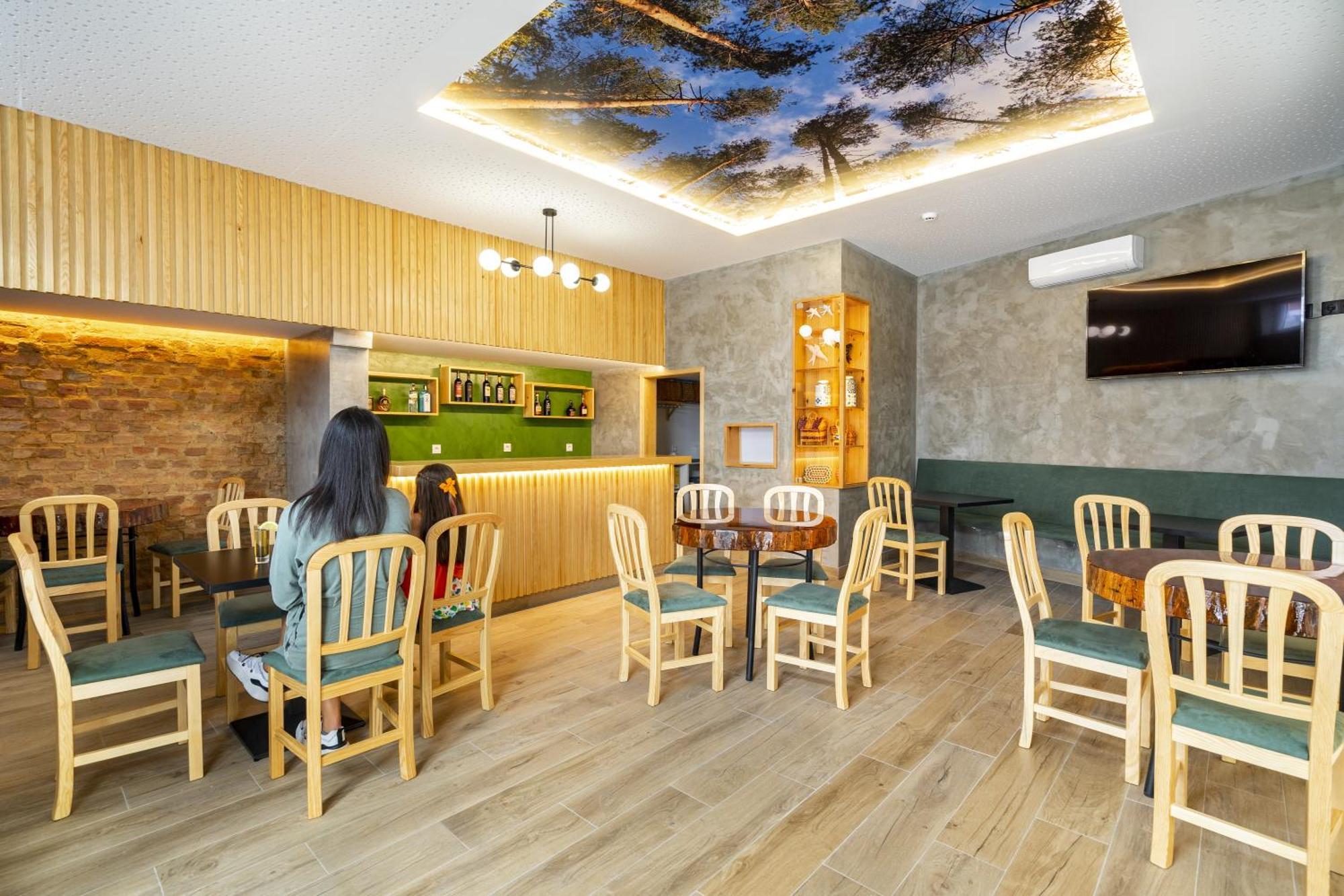 Forest Villas - Guest House Leiria Luaran gambar